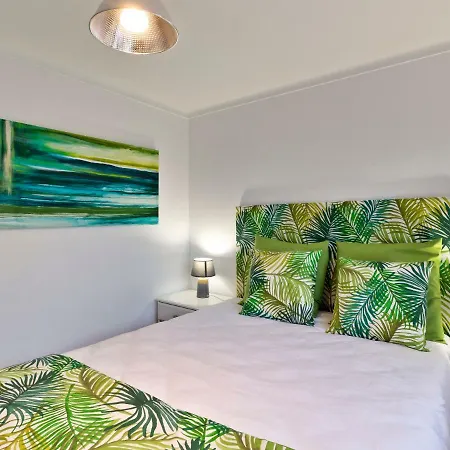 Apartment Estrela's Cellar And Terrace House Lisbon