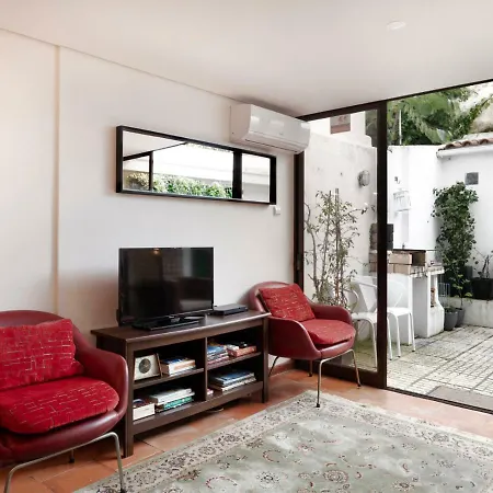 アパート Estrela's Cellar And Terrace House *