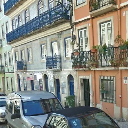 Estrela's Cellar And Terrace House *